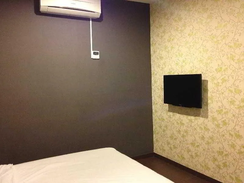 Oyo 600 Hotel Est Kuala Lumpur 2*,