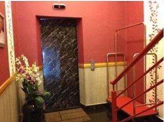 Oyo 600 Hotel Est Kuala Lumpur