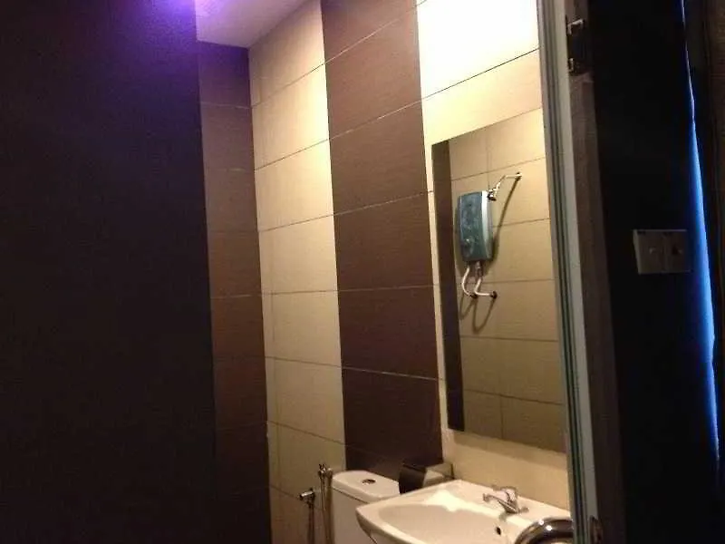 Oyo 600 Hotel Est Kuala Lumpur