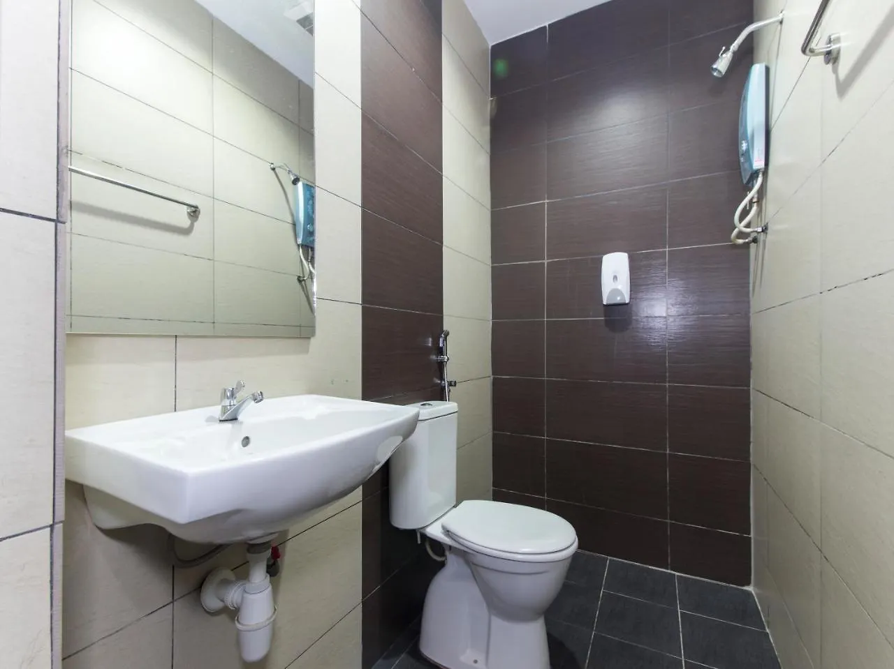 Oyo 600 Hotel Est Kuala Lumpur